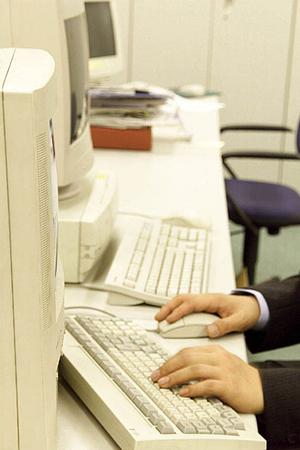 ビジネスホンを導入するメリットについて