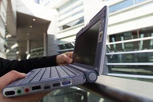 安全で効率的な電源タップの選び方とおすすめ商品ガイド